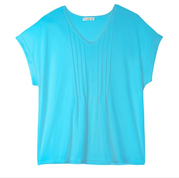 89th & Madison Tops - 89th and Madison Pleated Front V-Neck Tee - NWT